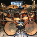 Simon Phillips (actor)
