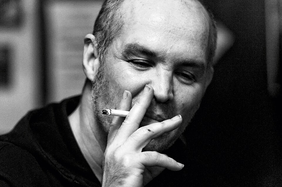 Lee Hollis