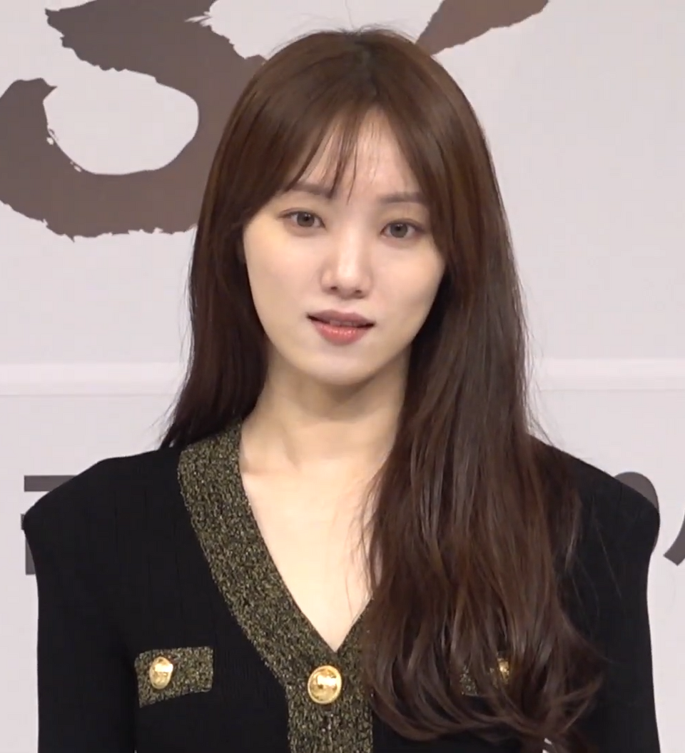 Lee Sung-kyung