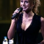 Julie Taton