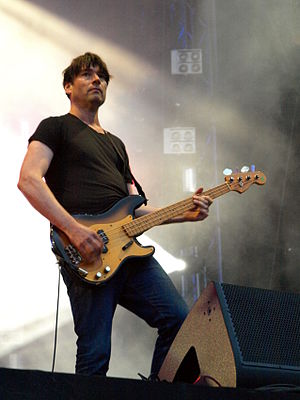 Alex James (musician)