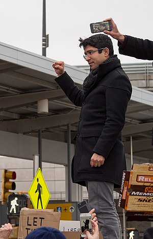 Carlos Menchaca