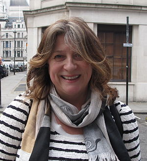 Caroline Quentin