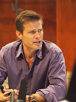 Casper Van Dien