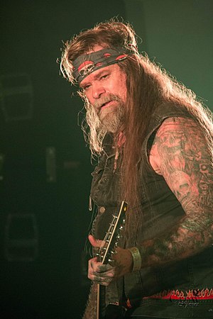 Chris Holmes (musician)