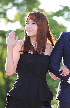 Dana (South Korean singer)