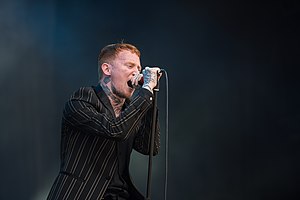 Frank Carter (musician)