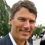 Gregor Robertson (politician)