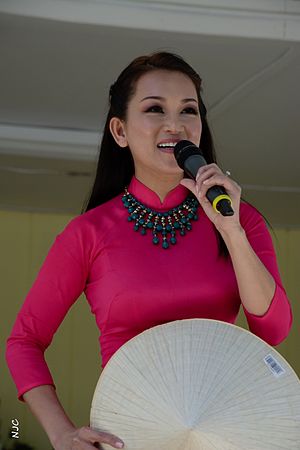 Hương Thủy (singer)