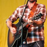 Josh Thompson (singer)