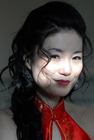 Lulu Wang (novelist)
