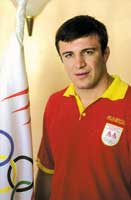 Magomed Ibragimov (wrestler, born 1974)