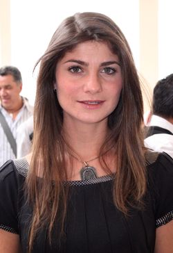 María Aura
