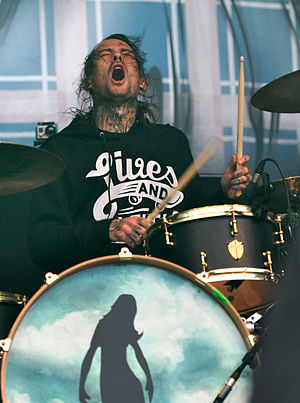 Mike Fuentes (musician)