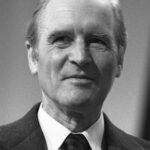 Karl Carstens