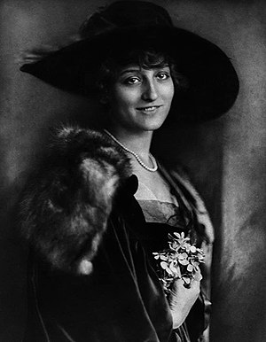 Eva May