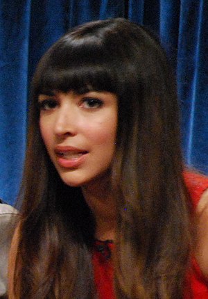 Hannah Simone