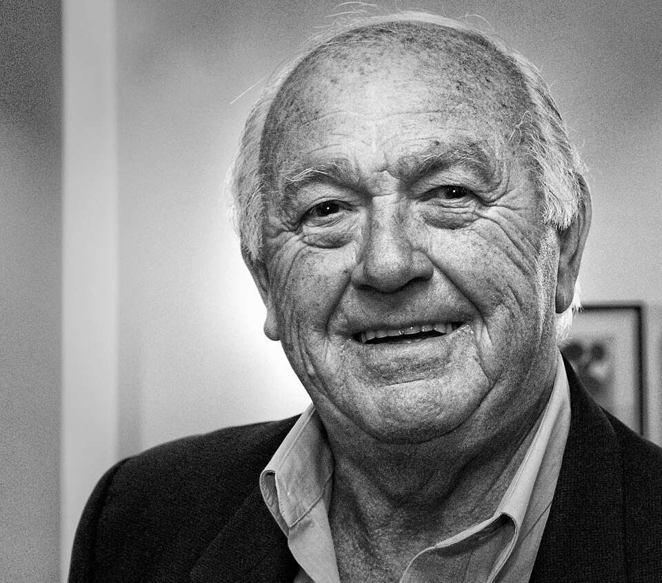 Clive Rowlands