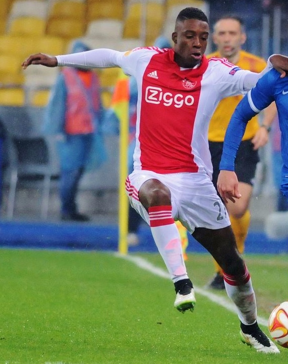 Riechedly Bazoer